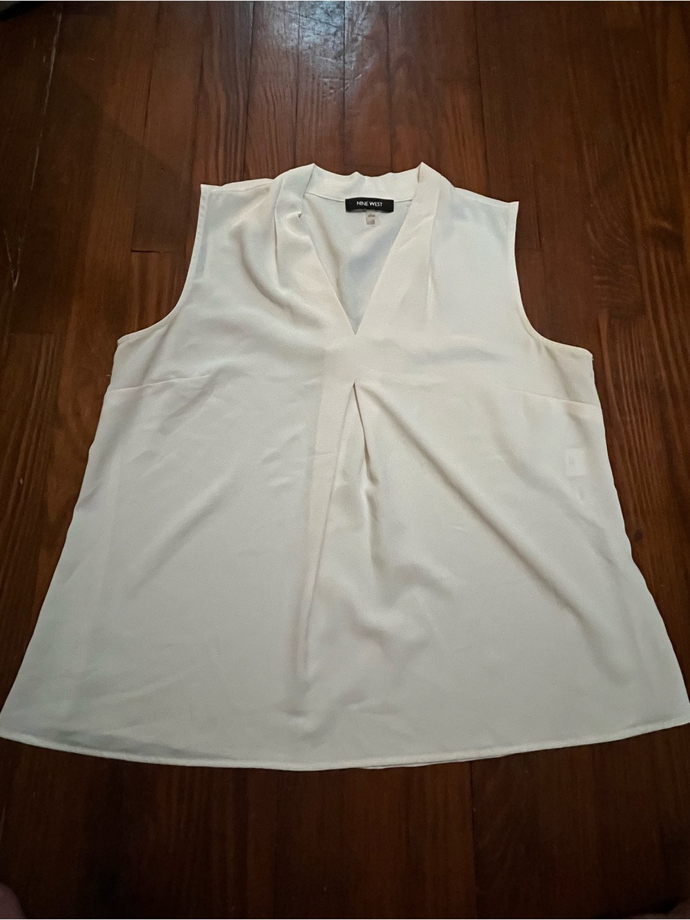 Nine West Cream V-Neck Sleeveless Pleat Front Shell Top